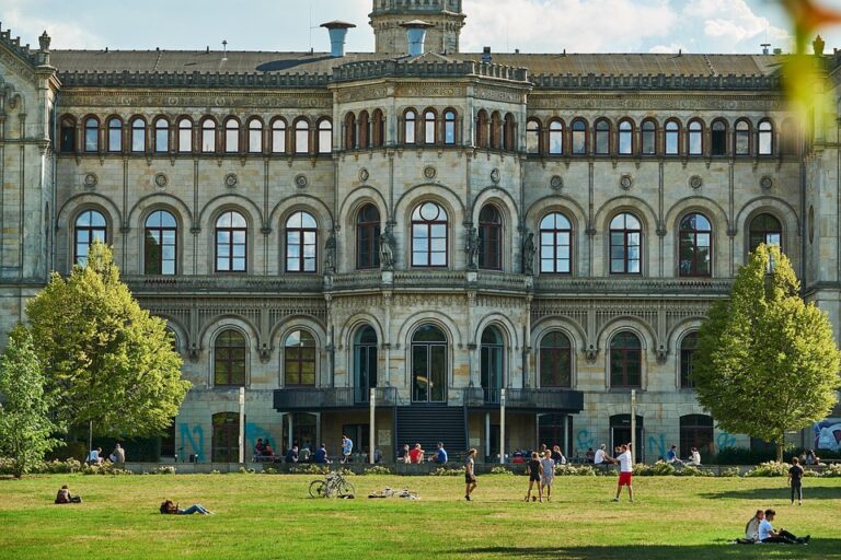 Selain itu, UNHAN juga aktif dalam mengembangkan penelitian dan inovasi di bidang pertahanan dan keamanan. Dengan menggandeng berbagai pihak, UNHAN terus berupaya untuk memberikan kontribusi nyata dalam memajukan bidang pertahanan dan keamanan di Indonesia.